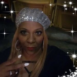 Meet your Posher, Tanika